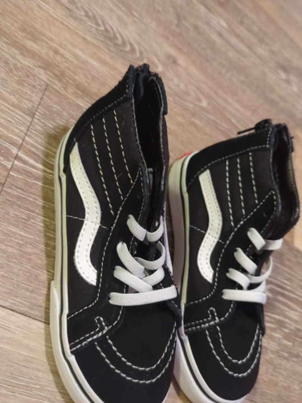 Vans Toddler Sk8-Hi Zip shoes in black and white size 10 toddler - Picture 4 of 4